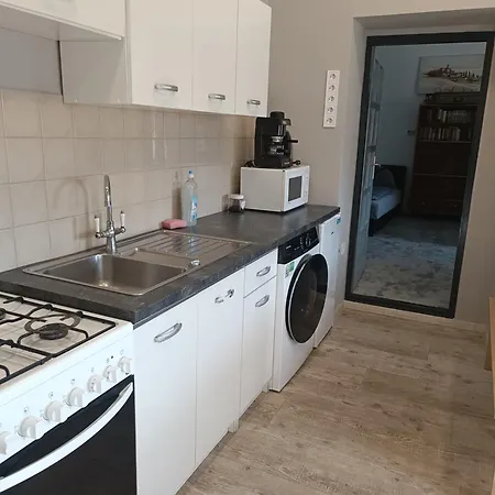 Csobanc Apartman Tapolca Exterior photo
